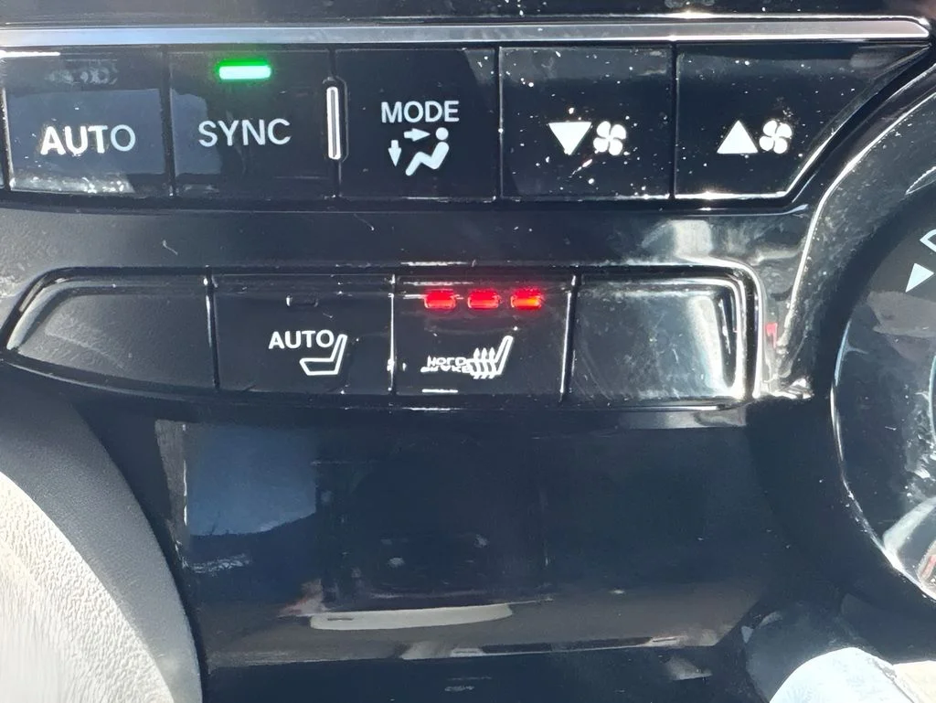 Used 2023  Acura Technology image 18