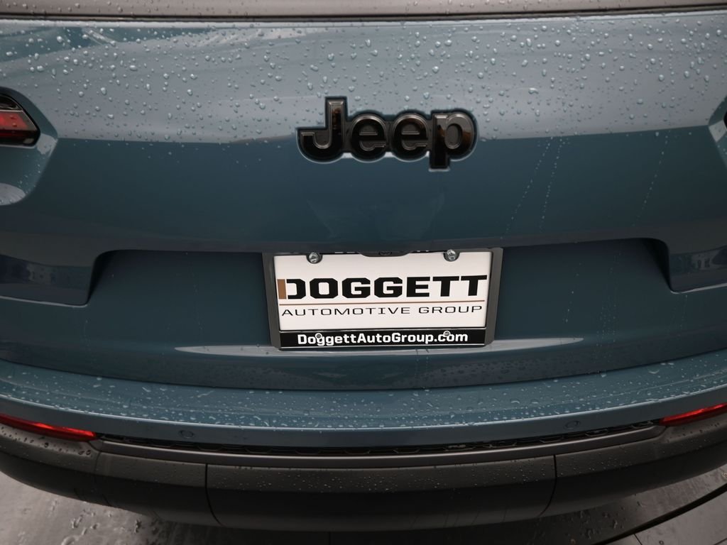 New 2026 Steel Blue Exterior Paint Jeep Limited image 9