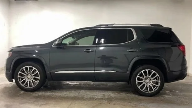 Used 2023 Hunter Metallic GMC Denali image 5
