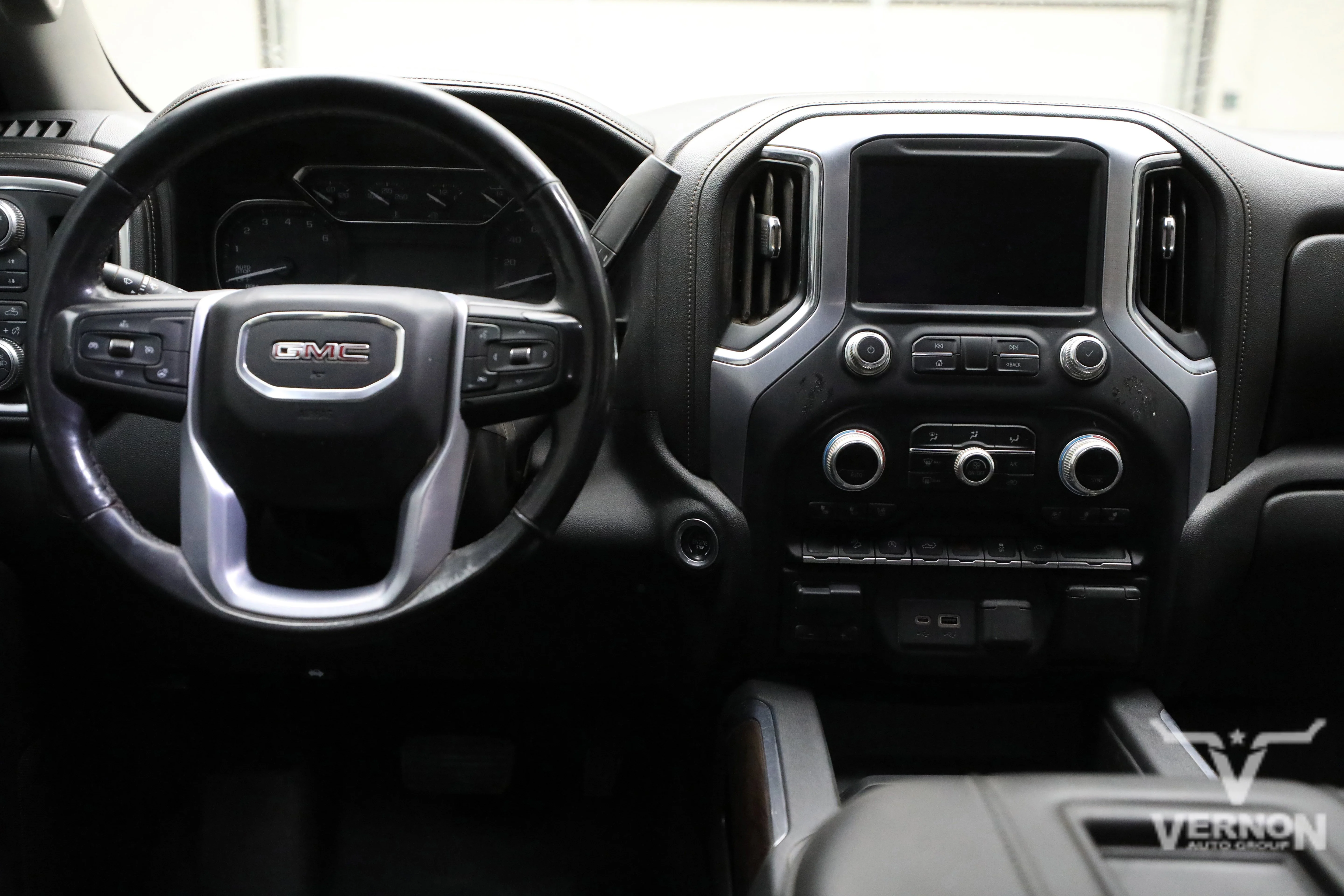 Pre-Owned 2020 GMC Sierra 1500 SLT Texas Edition Crew Cab 4x4 X31