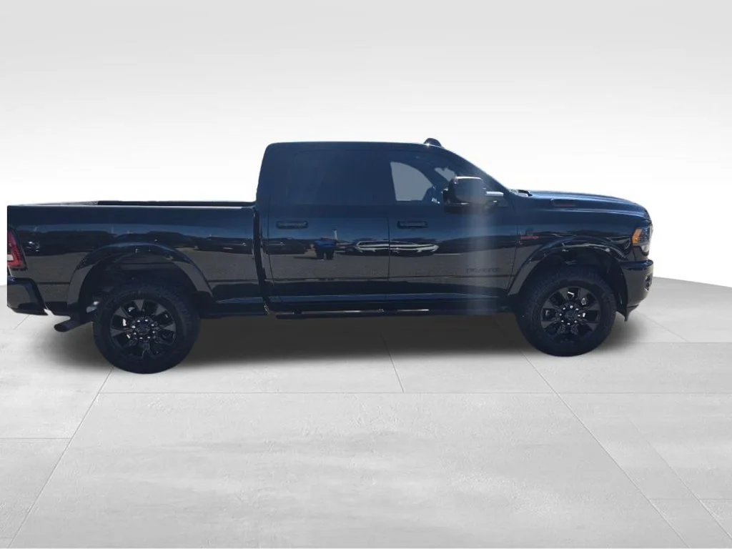 Used 2022 Black Ram Limited image 8