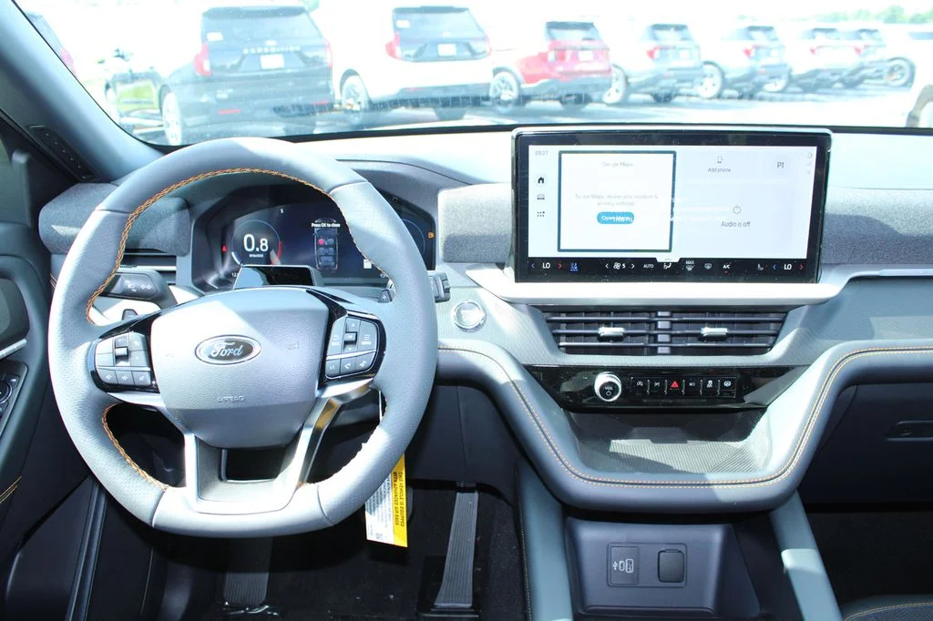 New 2026 Carbonized Gray Metallic Ford Tremor® image 24
