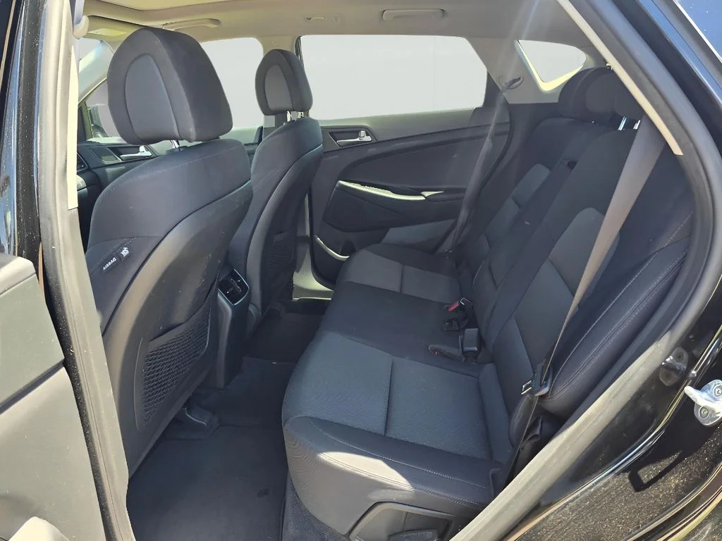 Used 2017 Black Noir Pearl Hyundai Night image 12