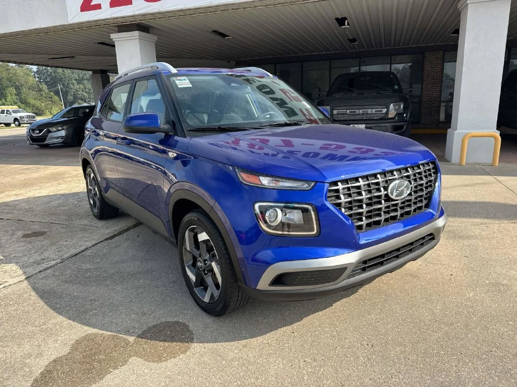 Used 2025 Blue Hyundai SEL image 5