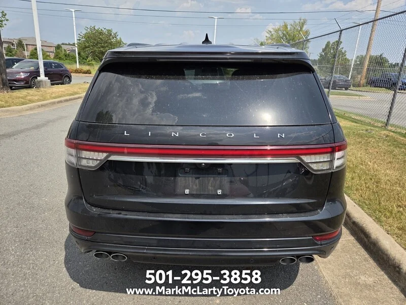 Used 2023 Black Metallic LINCOLN RESERVE image 4