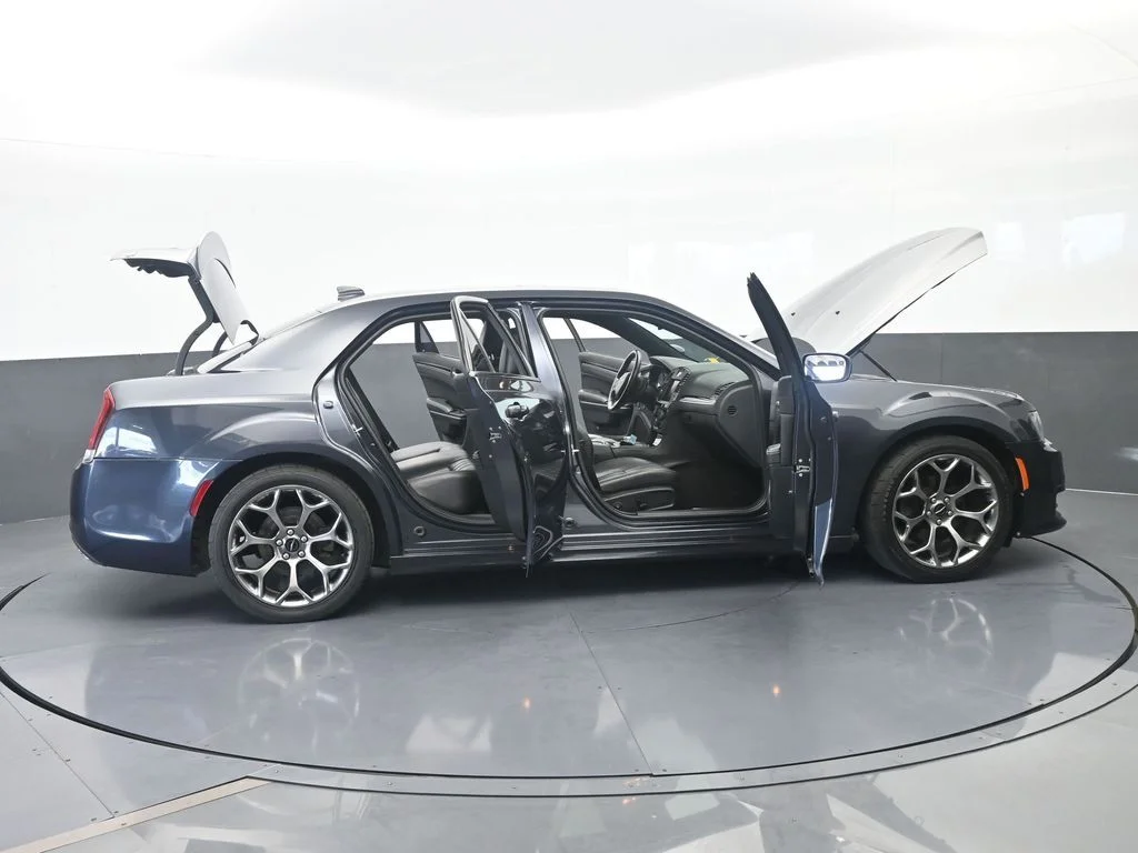 Used 2018 Maximum Steel Metallic Clearcoat Chrysler S image 73