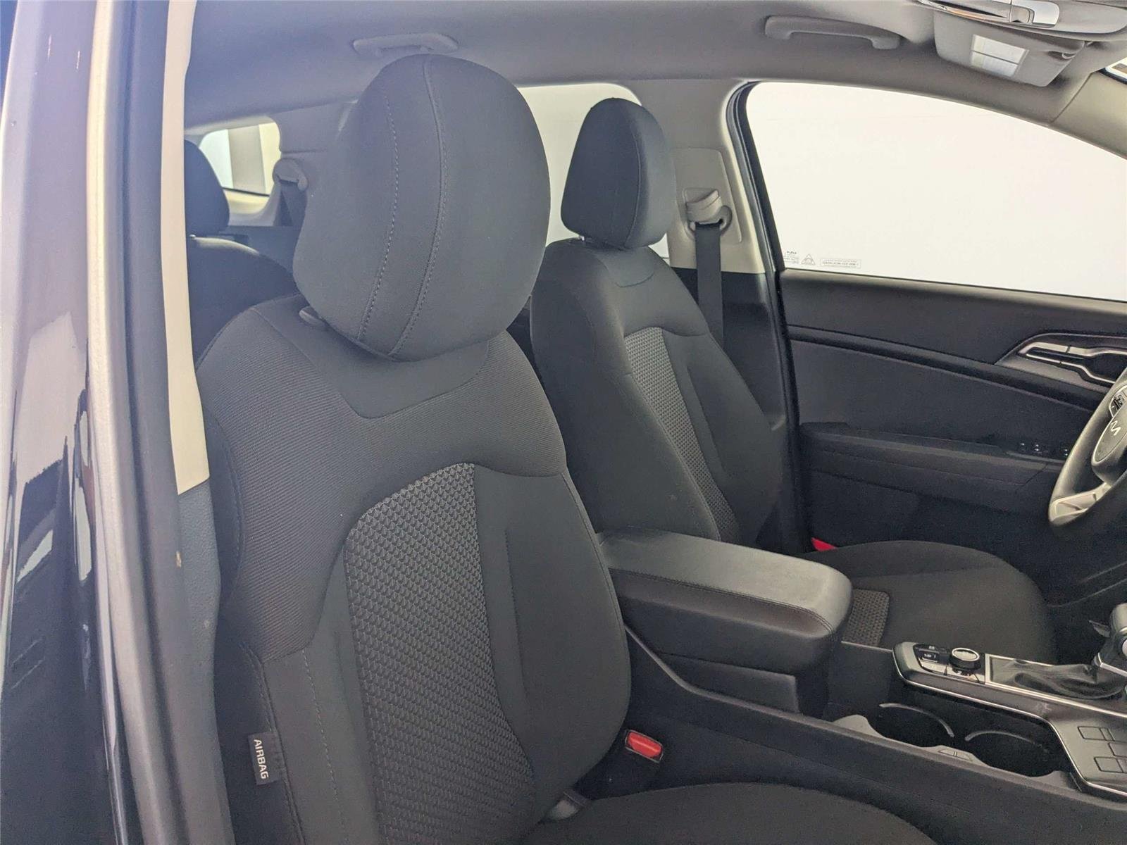 Used 2024 Fusion Black Kia LX image 31