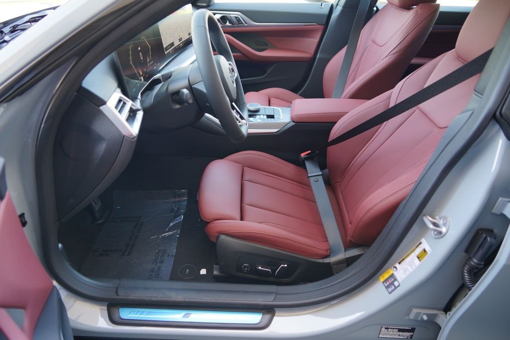 New 2026 Brooklyn Grey Metallic BMW xDrive40 image 10