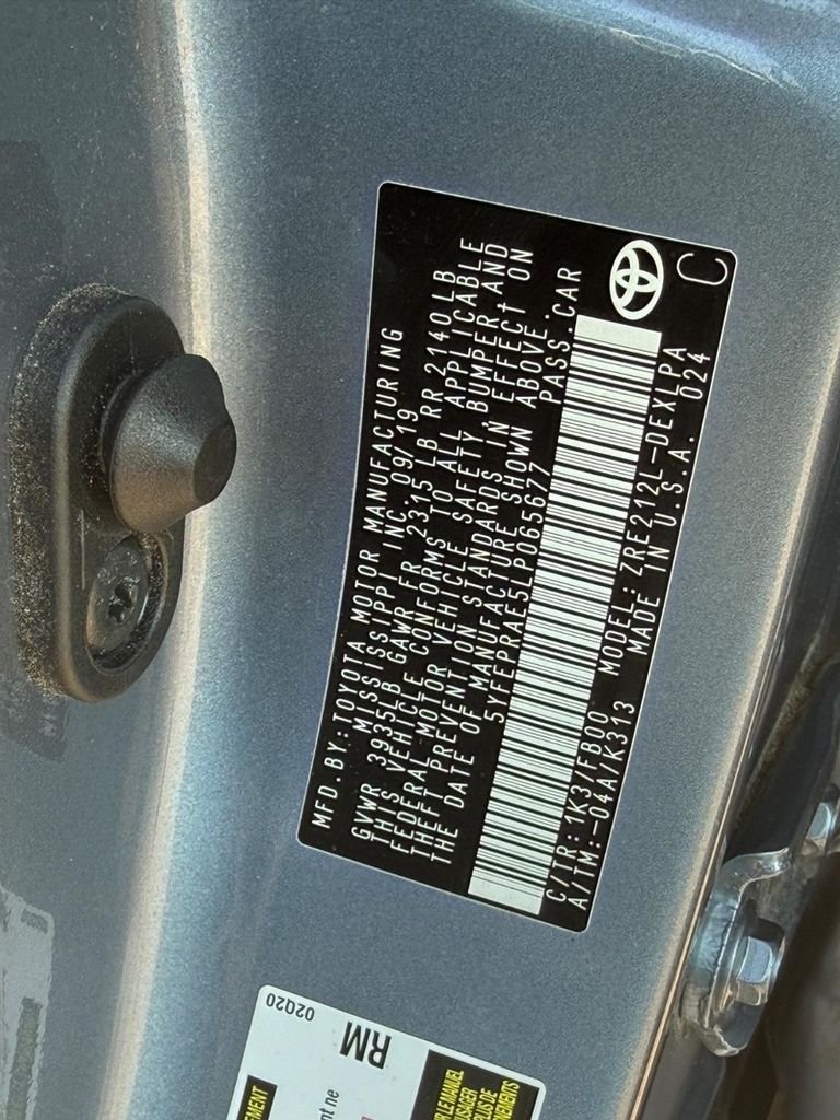 Used 2020 Celestite Toyota LE image 31