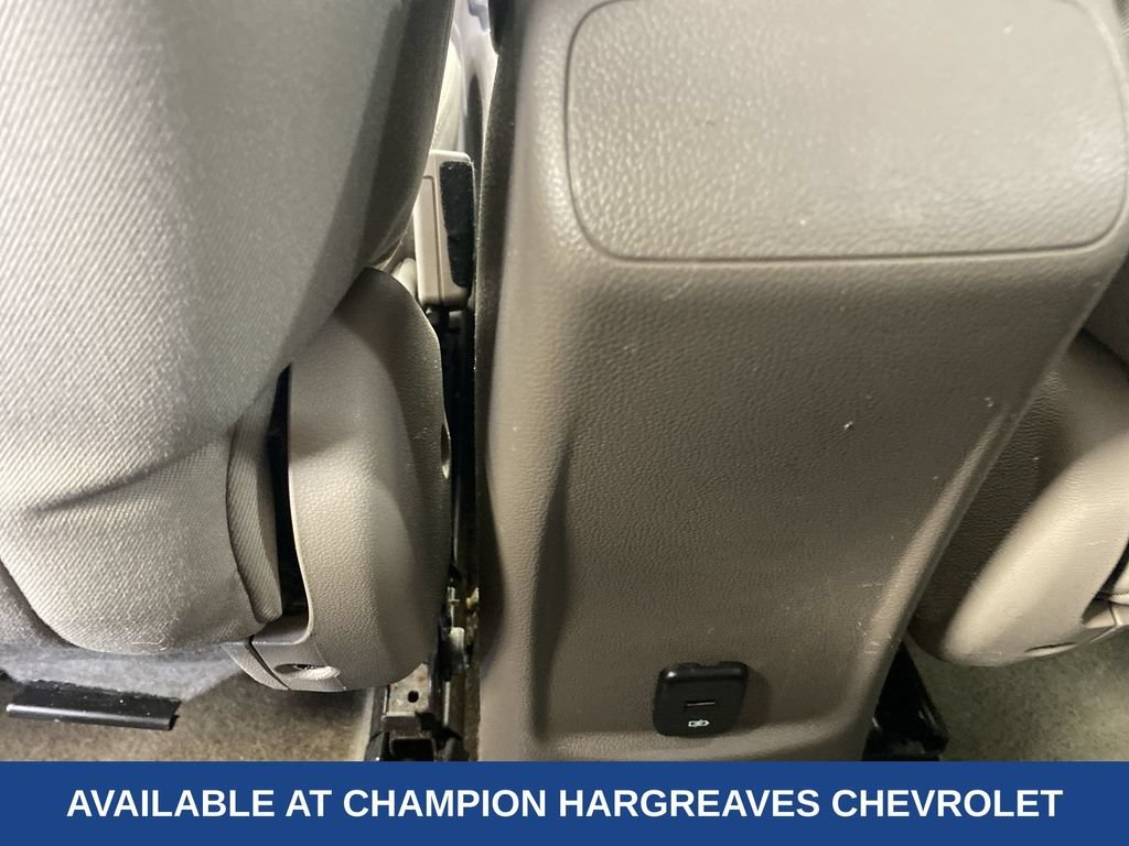 Used 2017 SUMMIT WHITE Chevrolet LT image 29