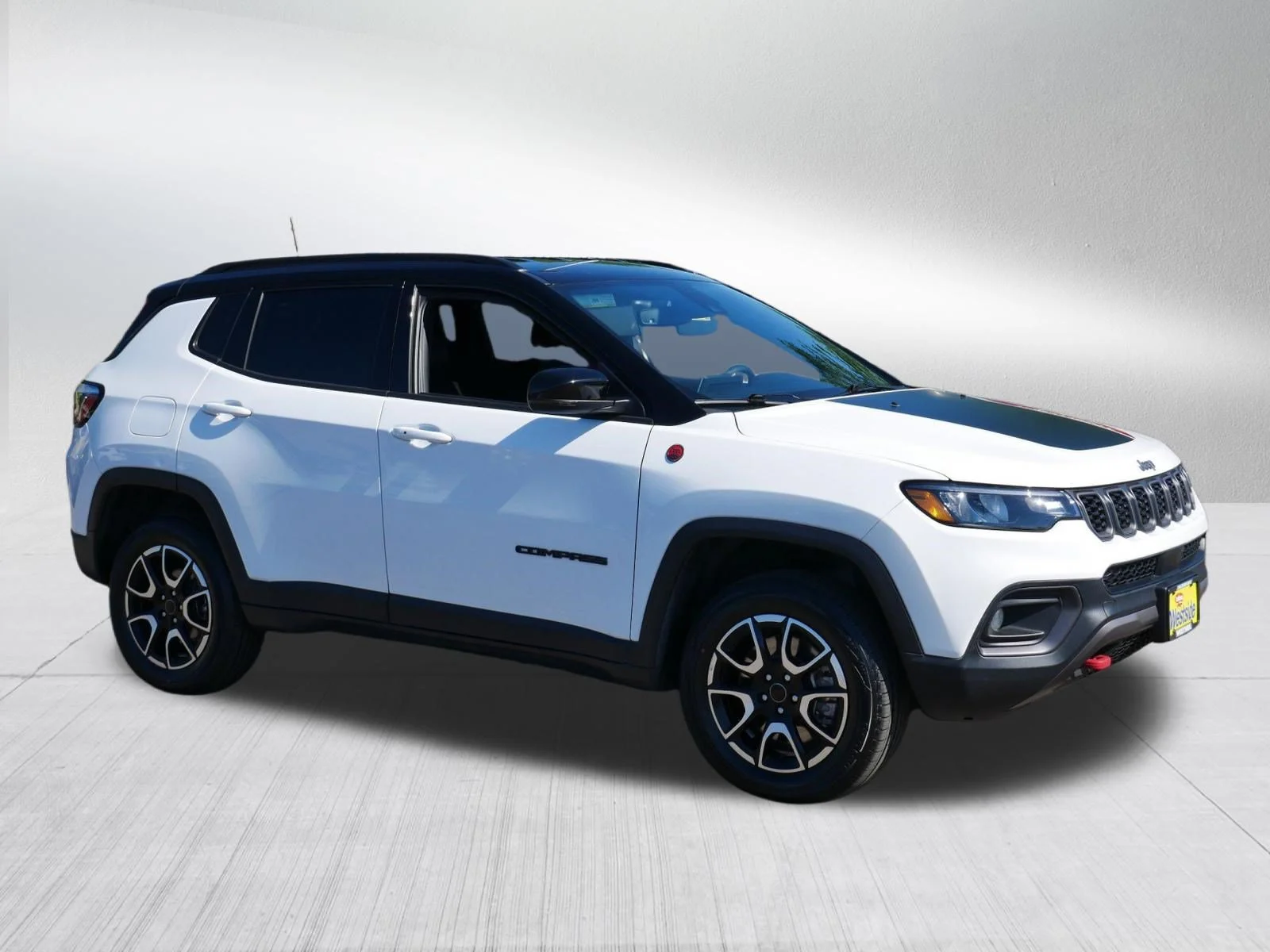Used 2025 Bright White Clearcoat Jeep Trailhawk image 8