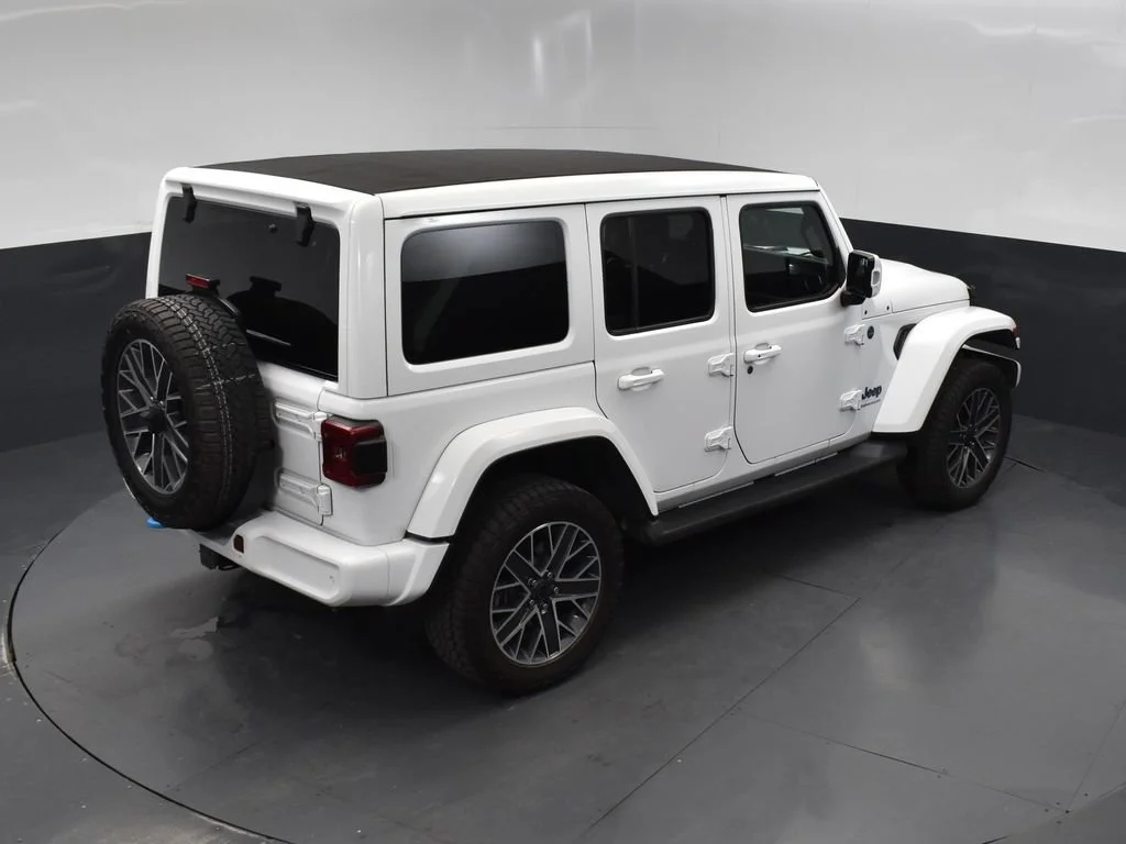 Used 2024 White Jeep High Altitude 4xe image 37