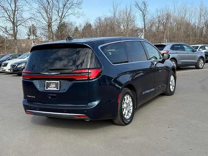 Used 2024 BLUE Chrysler Touring L FWD image 3