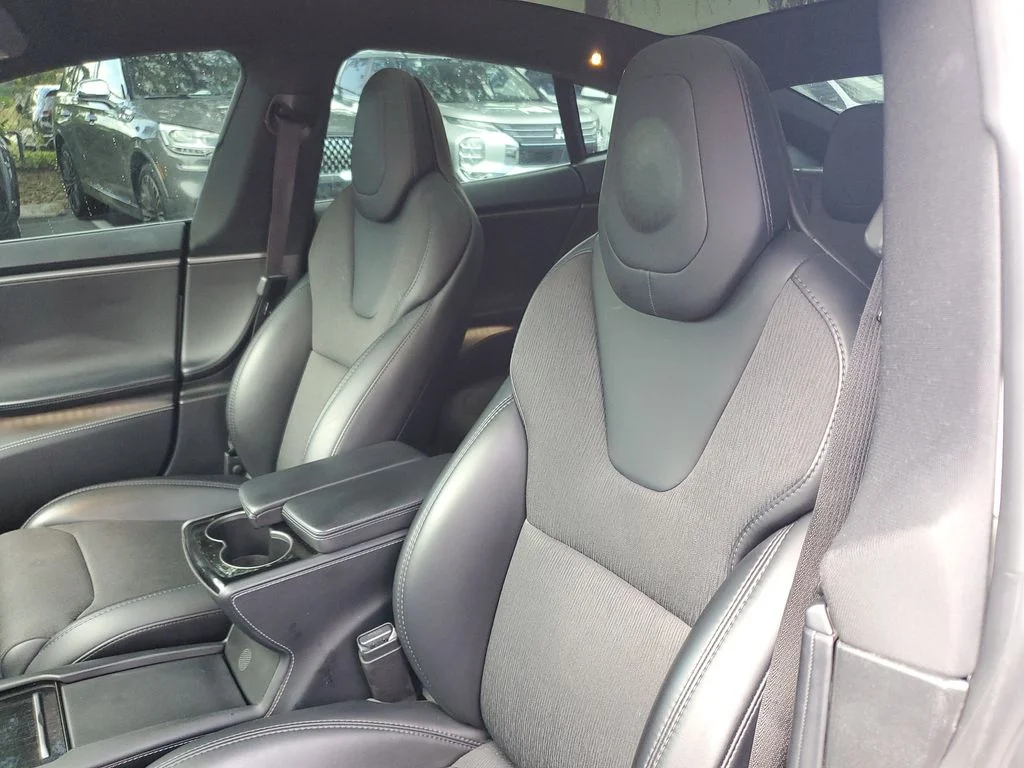 Used 2018 Gray Tesla  image 22