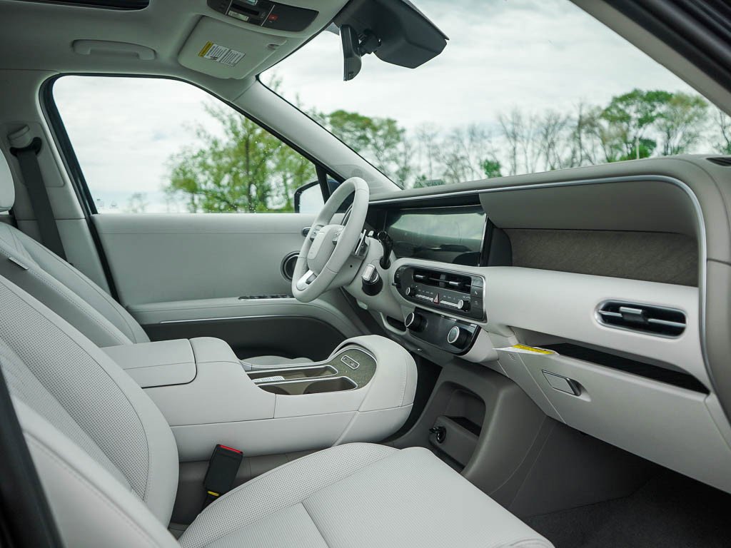 New 2026 Pacific Sapphire Hyundai SEL Premium 7P AWD image 11