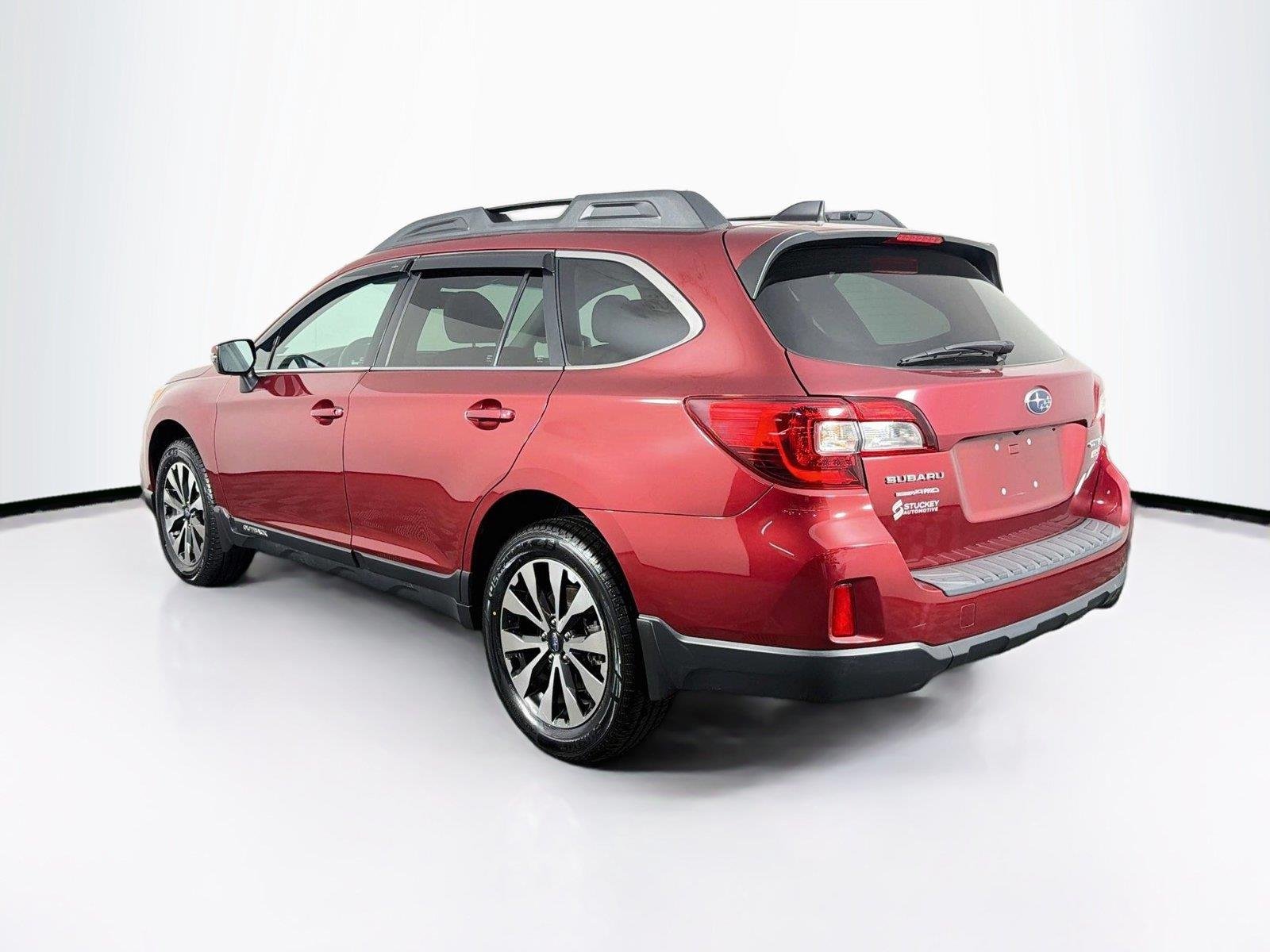 Used 2017 Venetian Red Pearl Subaru Limited image 9