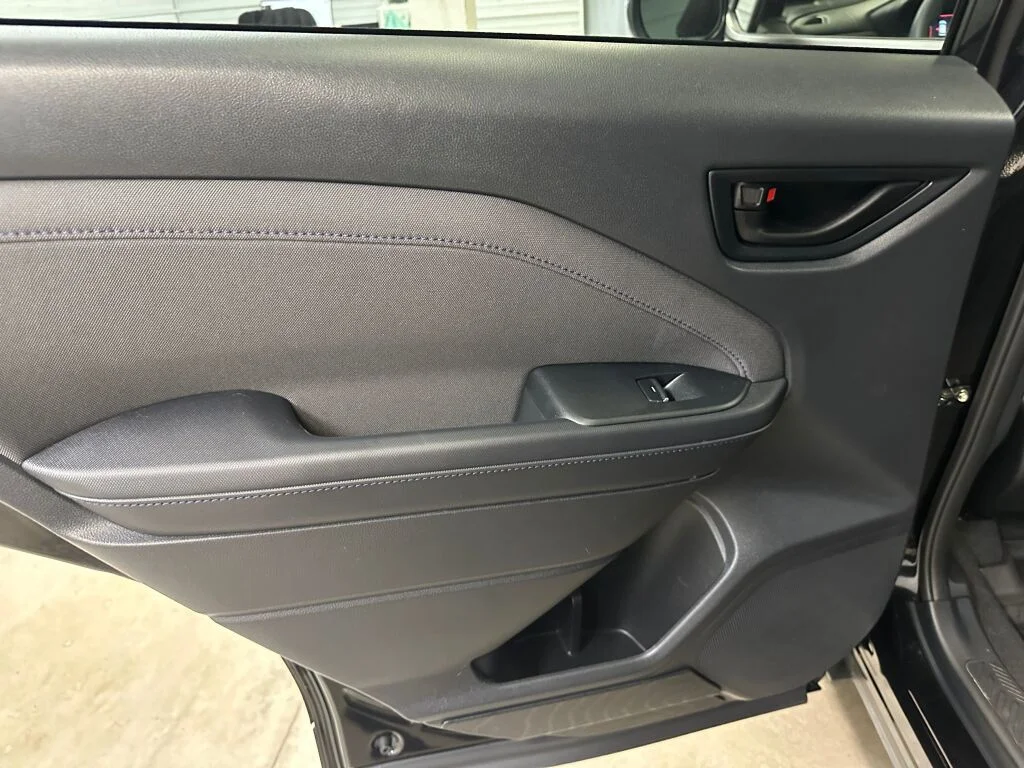 2025 Subaru Forester Premium - Photo 18