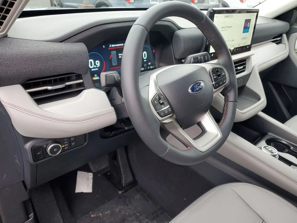 New 2026 Vapor Blue Metallic Ford Active image 7
