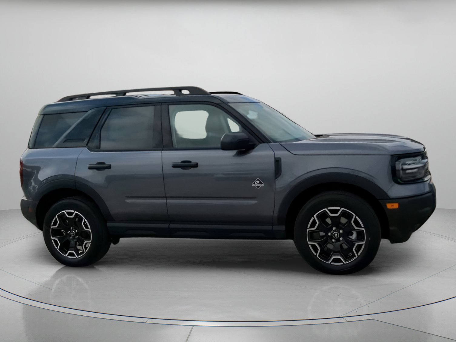 New 2026 Carbonized Gray Metallic Ford Outer Banks® image 31