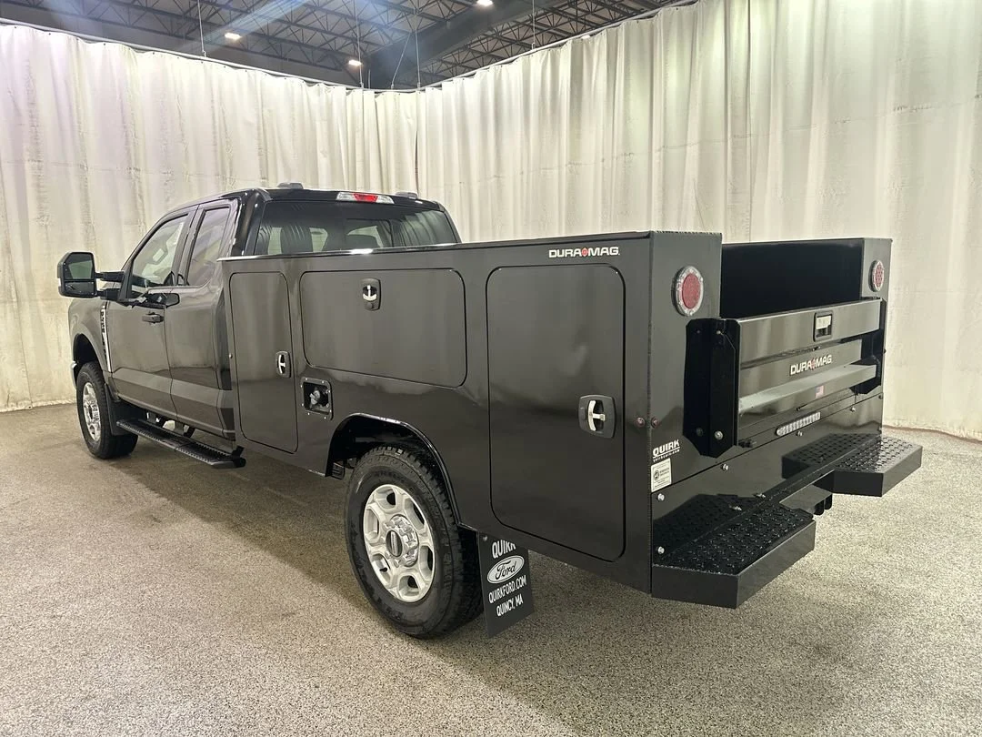 New 2026 Agate Black Metallic Ford F-250® XLT image 9