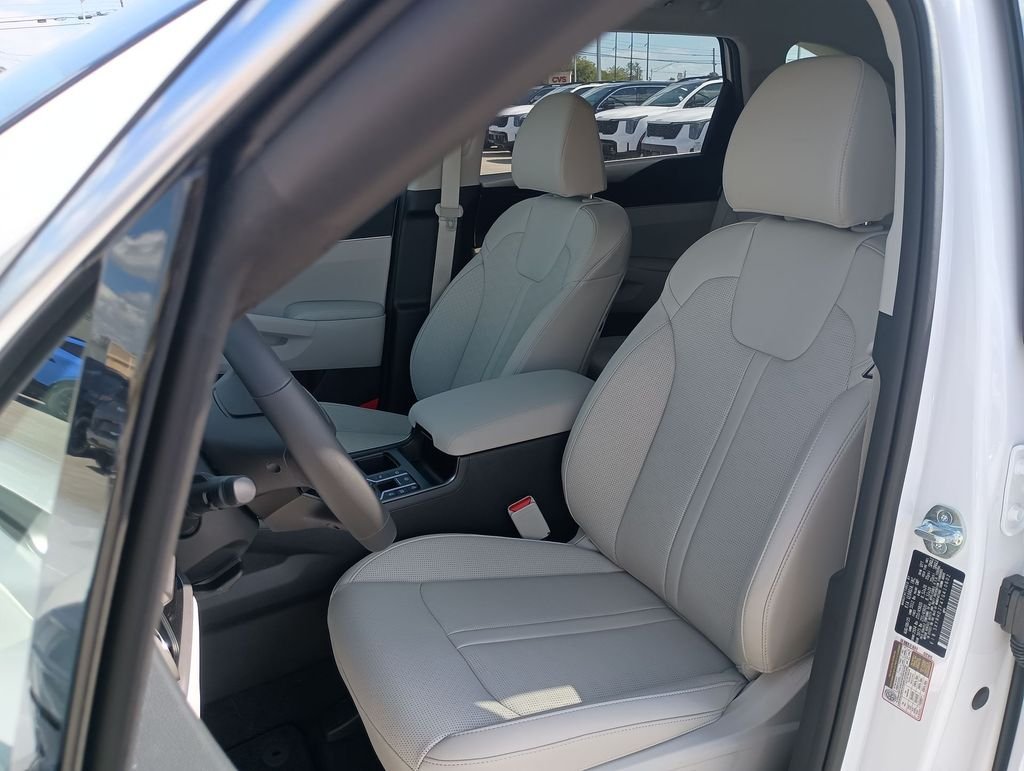 2026 Kia Sorento EX - Photo 17