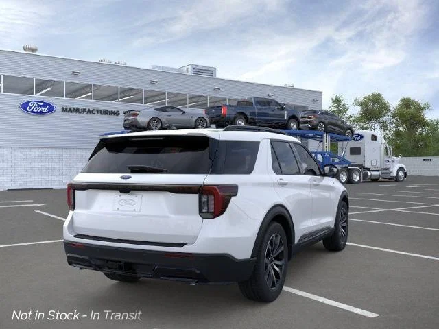 New 2026 Star White Metallic Tri-Coat Ford ST-Line image 34