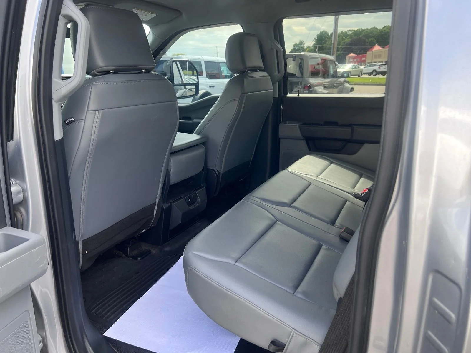 Used 2023 Silver Ford XL image 39