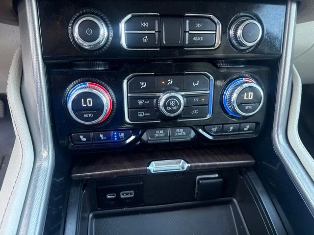 Used 2023 White GMC Denali image 24