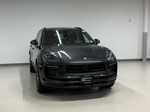 Certified Used 2026  Porsche  image 9