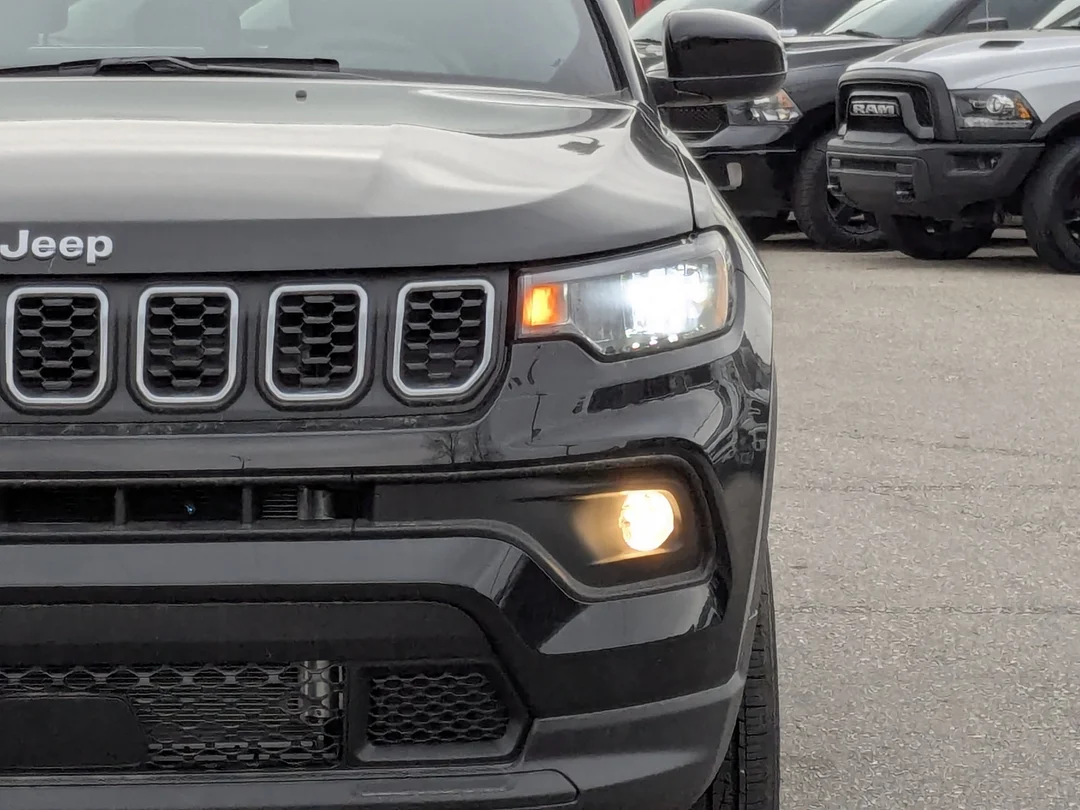 New 2026 Black Jeep North - - 4x4 - Heated Seats & Steering - Power Liftgate - 10.1  Display - Keyless Entry & More! image 10