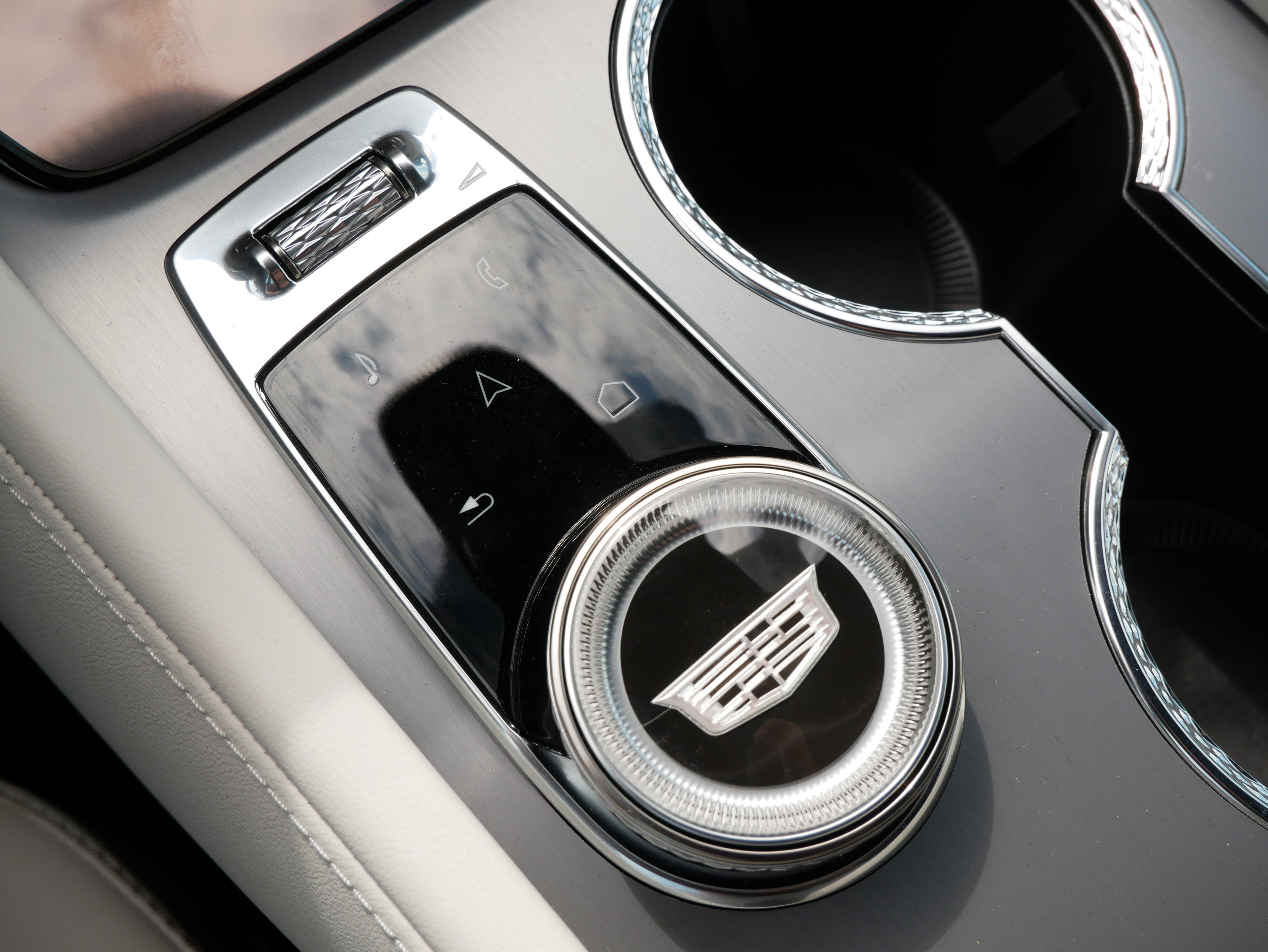 New 2026 Argent Silver Metallic Cadillac Sport image 20