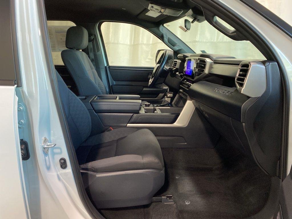 Used 2025 Ice Toyota SR5 image 4