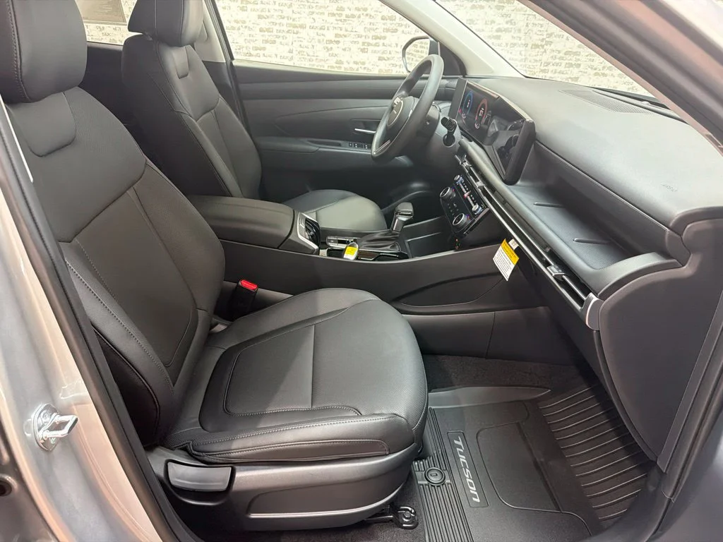 New 2026 Shimmering Silver Hyundai SEL Plus image 10