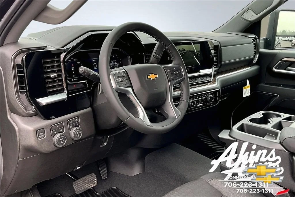 2025 Chevrolet Silverado 2500 HD LT - Photo 11