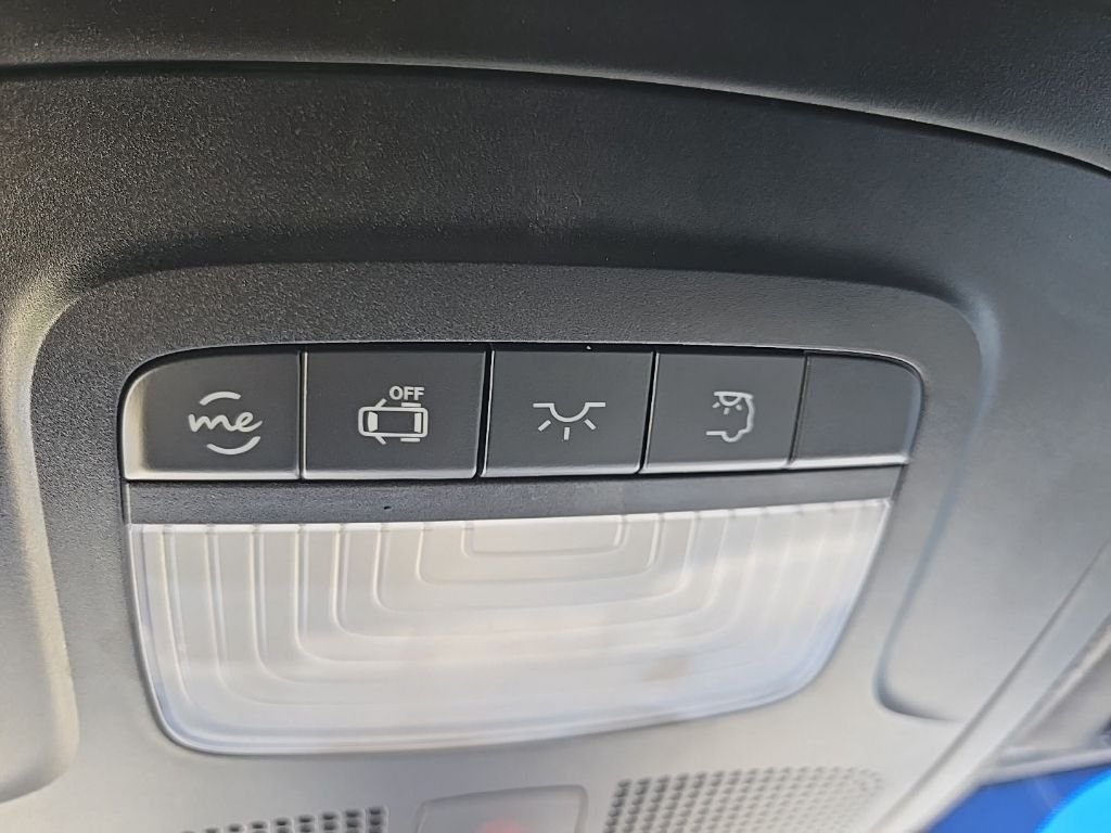 Used 2025  Mercedes-Benz Cargo 144 WB image 54
