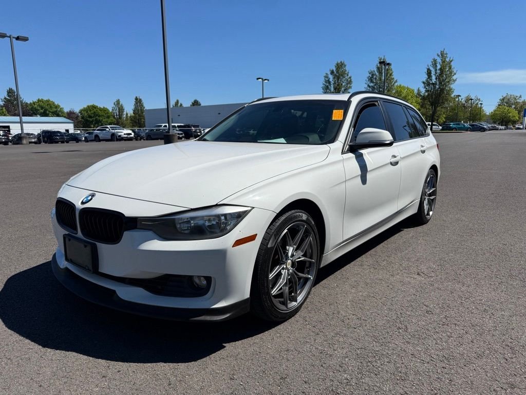 Used 2014 Alpine White BMW 328d xDrive image 2