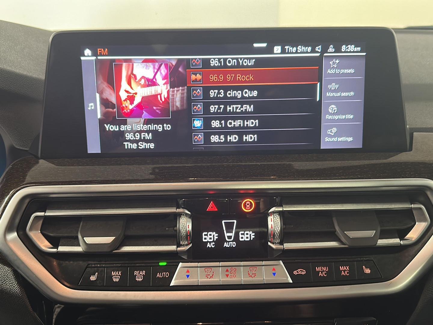 Used 2023 Dark Graphite Metallic BMW xDrive30i image 18