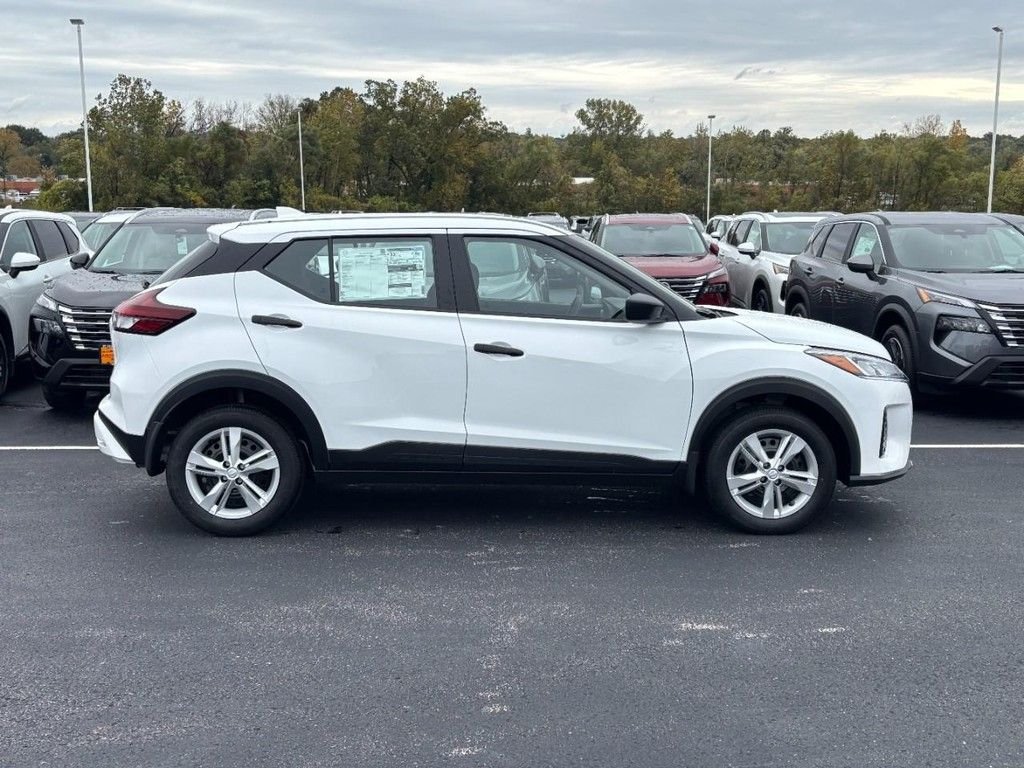 Used 2025 White Nissan S image 2