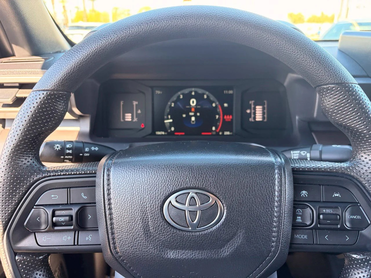 Used 2024 Ice Toyota SR5 image 27