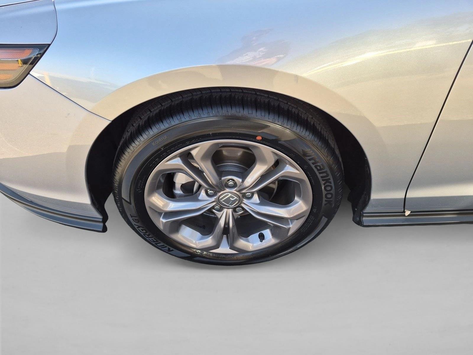 Used 2024 Solar Silver Metallic Honda EX image 23