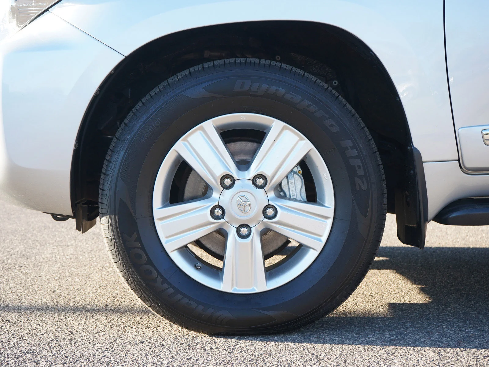 Used 2015 Classic Silver Metallic Toyota Base image 29