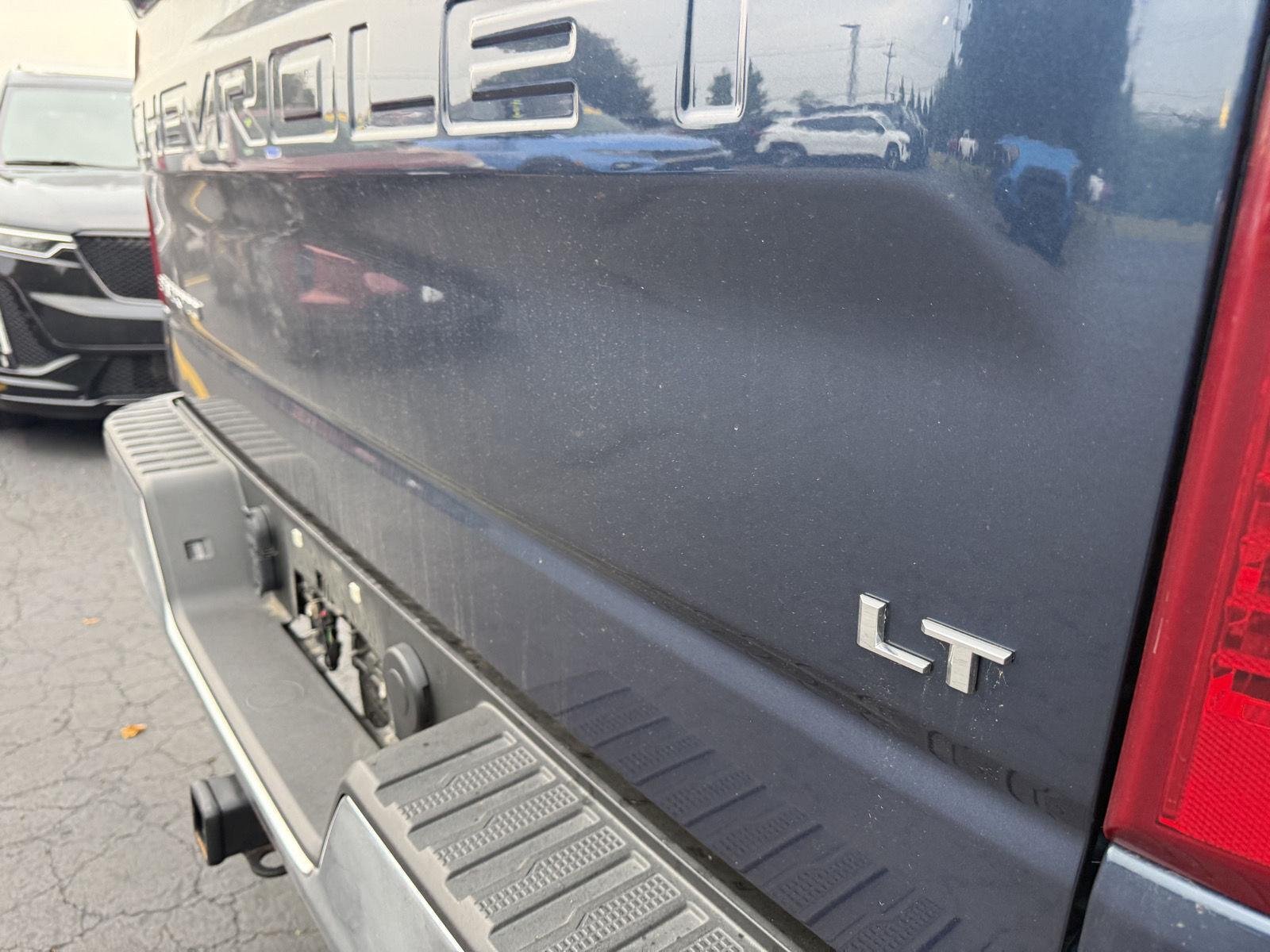 Used 2022 Northsky Blue Metallic Chevrolet LT image 8