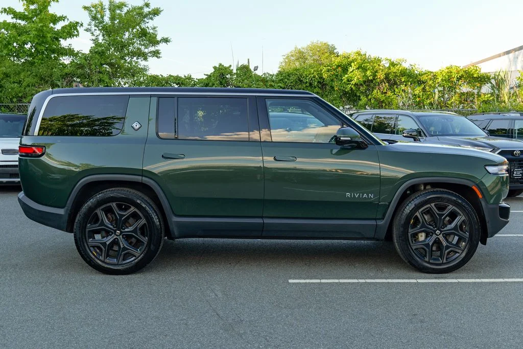 Used 2025 Green Rivian Adventure Dual Motor Standard Pack image 8