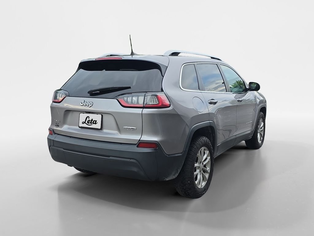 Used 2019 Billet Silver Metallic Jeep Latitude image 4
