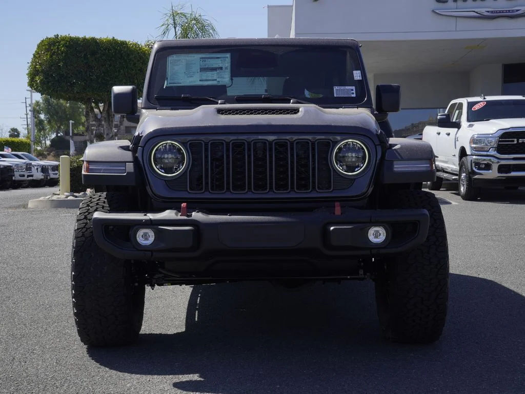 New 2026 Granite Crystal Metallic Clear-Coat Exterior Paint Jeep Rubicon X image 8