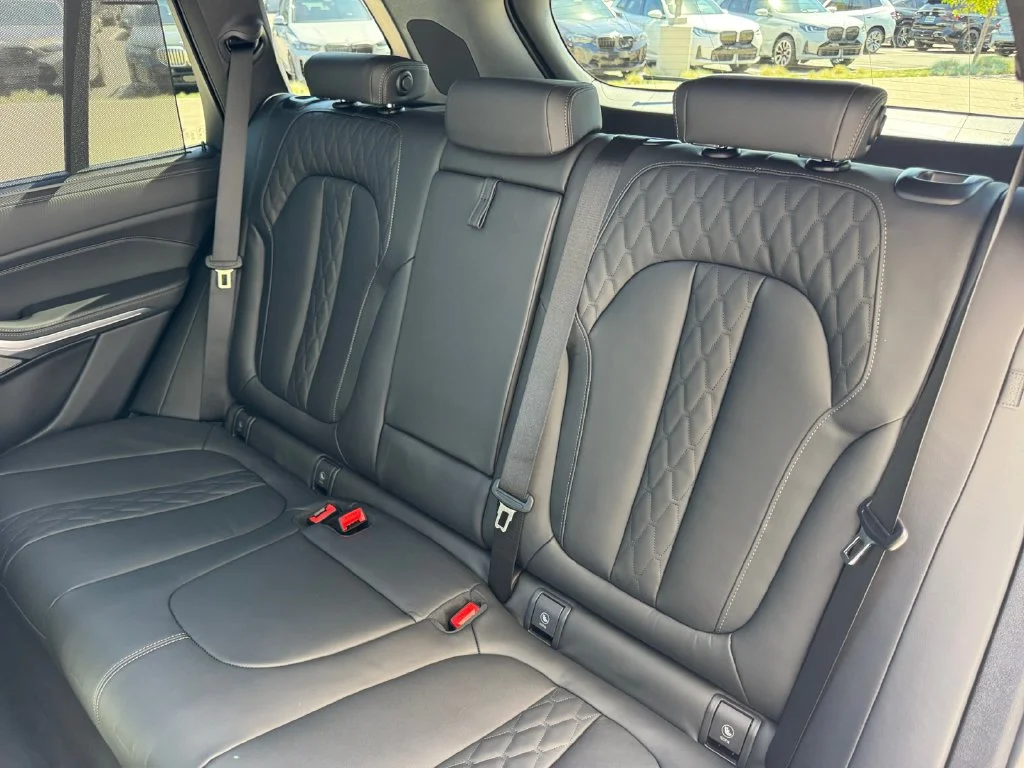 Used 2026 Gray BMW xDrive50e image 23