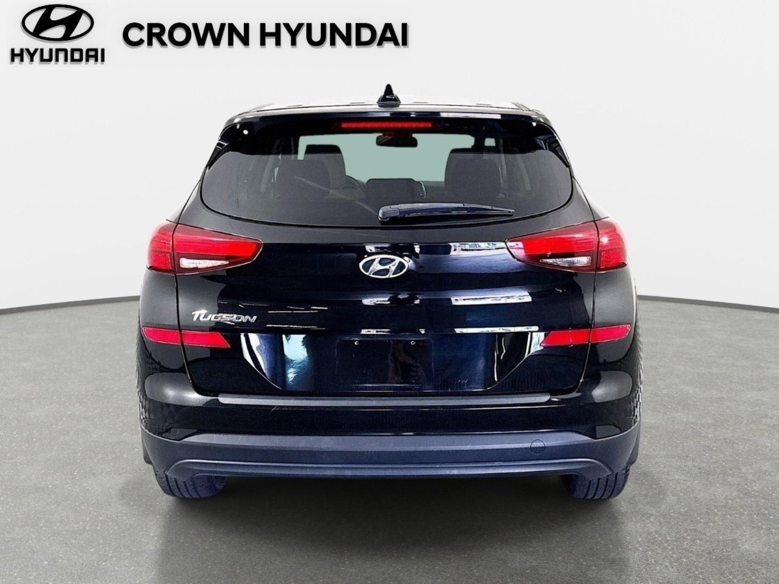 Used 2019 Black Noir Pearl Hyundai SE image 6