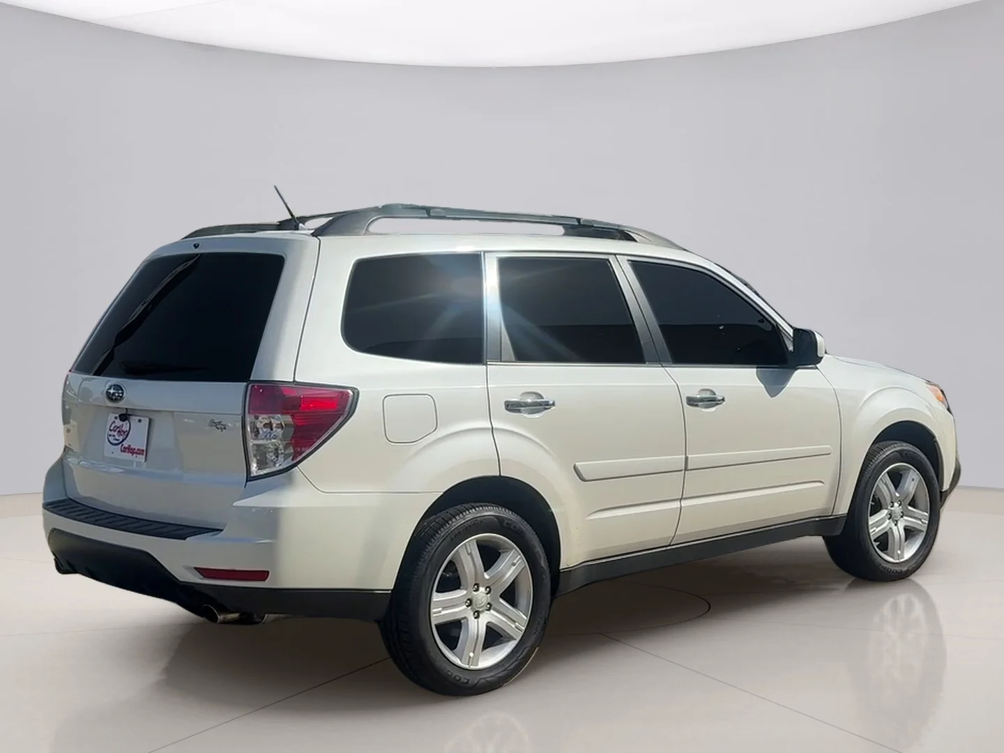 Used 2010 White Subaru 2.5X PREM image 5