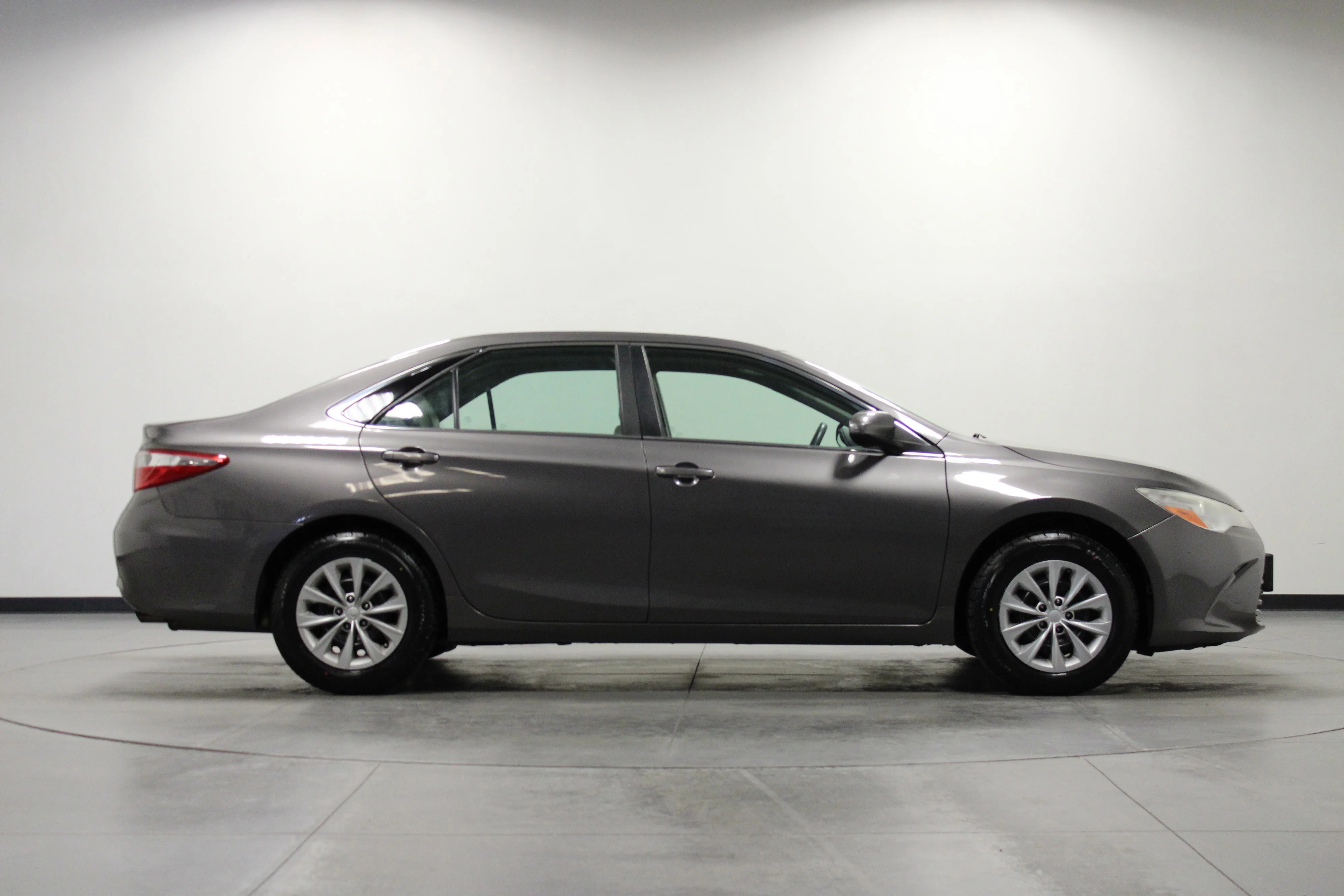 Used 2017 Predawn Gray Mica Toyota LE image 3