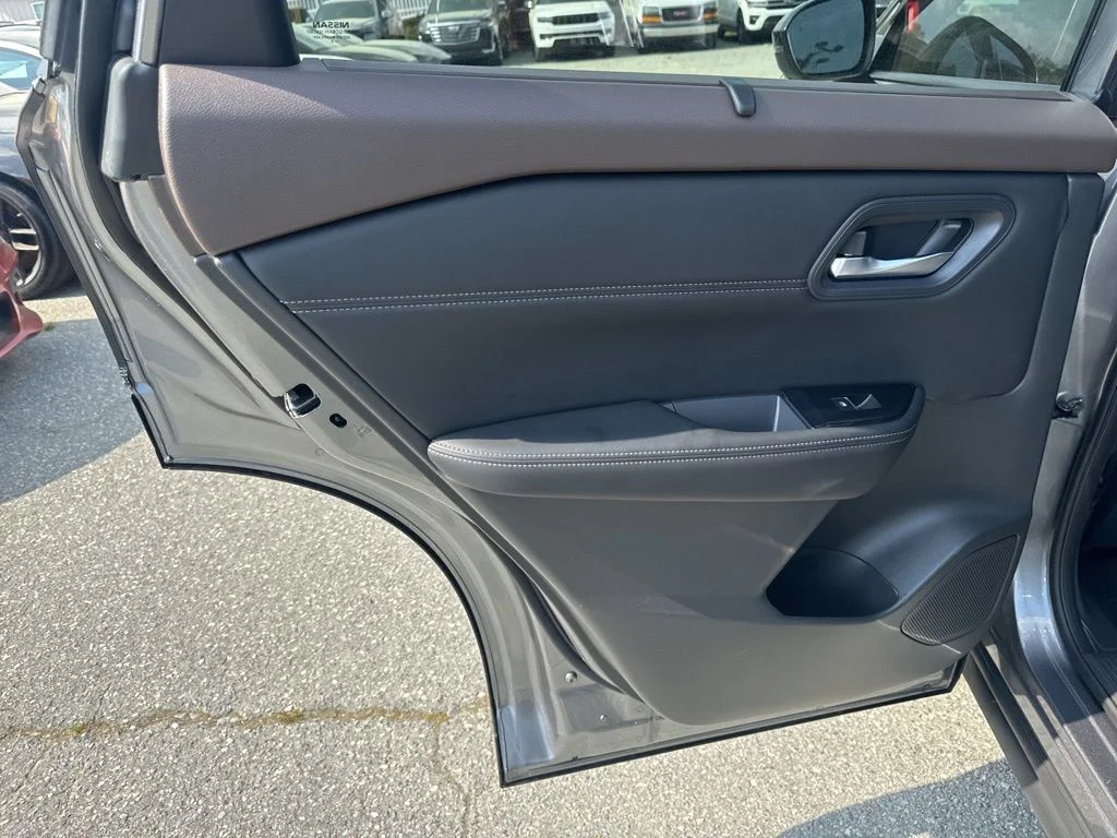 Used 2023 Gray Nissan SL image 30